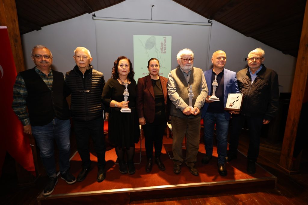 izmir-mizah-festivali-1024x682 9th Izmir Humor Festival Concludes: Cartoons, Cinema, and the Spirit of Aziz Nesin Unite in Efes Selçuk