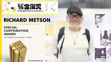 Richard Metson receives Special Contribution Award at Golden Comic Awards